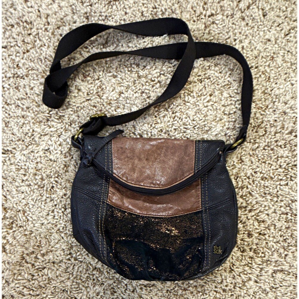 The Sak Black/Brown Colorblock Crescent Crossbody Zip Pouch Pockets Lined